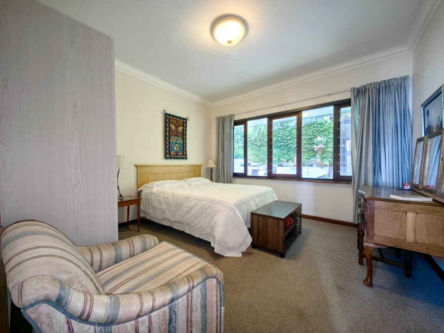 To Let 3 Bedroom Property for Rent in Gordons Bay Village Western Cape